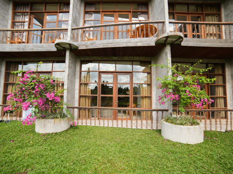 Sunrise & Sunset View & Townhouse River & River Penthouses